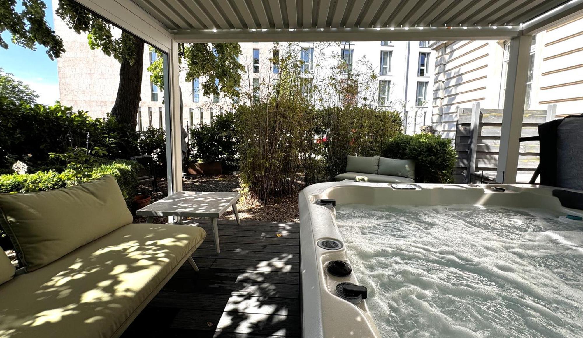 Historical Luxury Homes - Stadtvilla Mit Jacuzzi Und Garten Freiburg im Breisgau Exterior photo